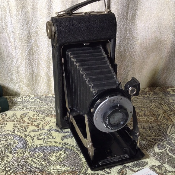 Vintage bellows camera folding Kodak vigilant junior with original booklet - Picture 7 of 13